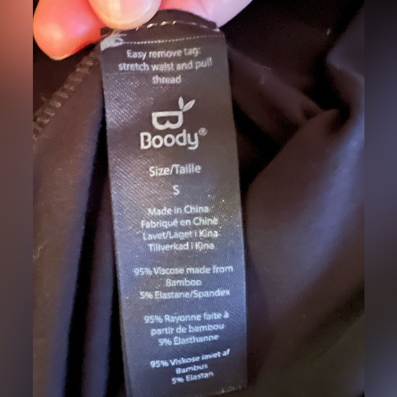 Boody Bundle (2) Bamboo Viscose White & Black Graphic Tee Sz XS EUC - Picture 11 of 11